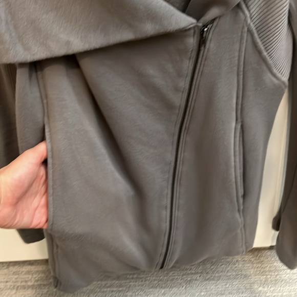 Asymmetric zip fleece jacket - Picture 3 of 6